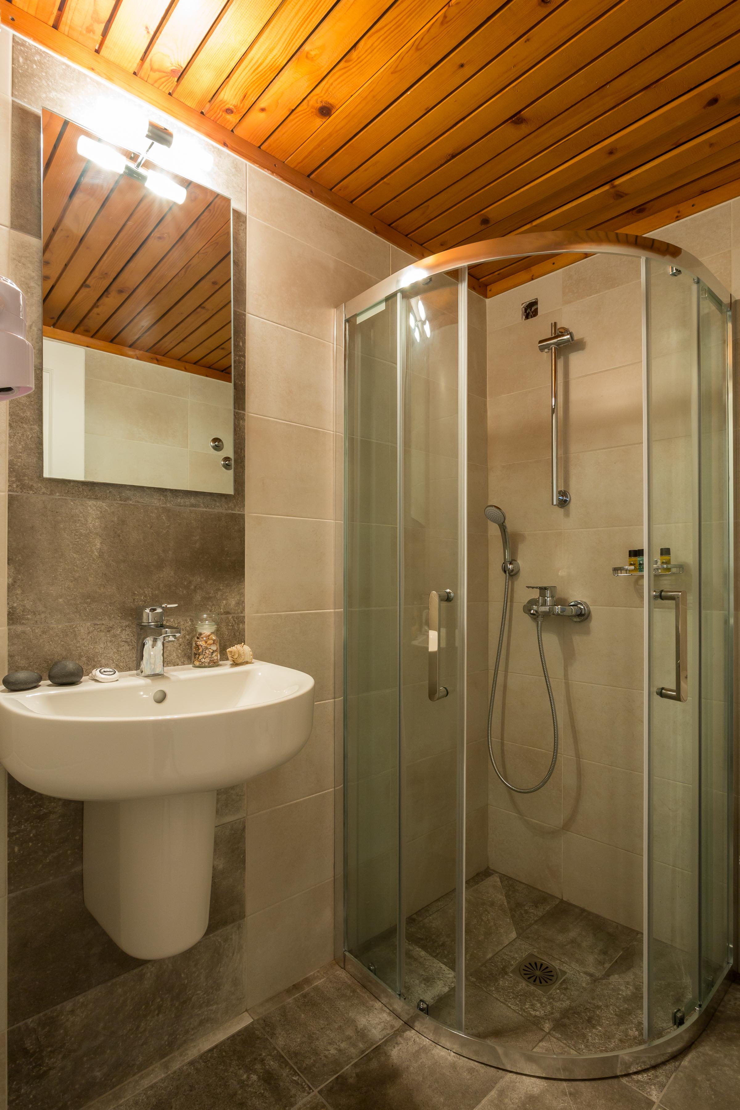 Hotel Akti 2*